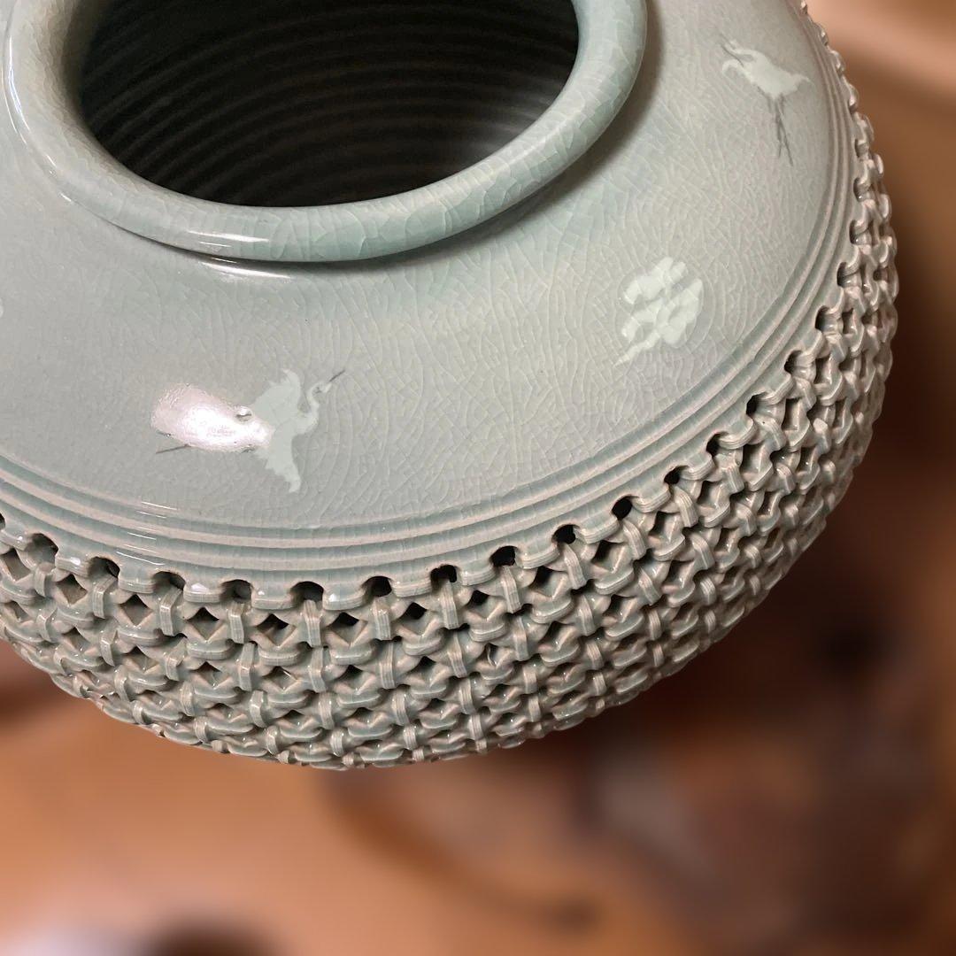 伝統工芸美術品 【特大高麗青磁（海泉窯）網目透し雲 鶴彫二重胴花瓶壺