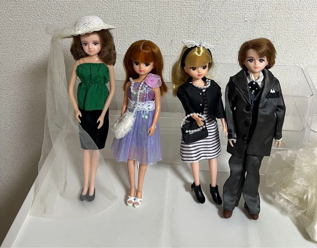 リカちゃん、おばあちゃん、ボーイフレンドのお人形、ウェディングドレスの洋服