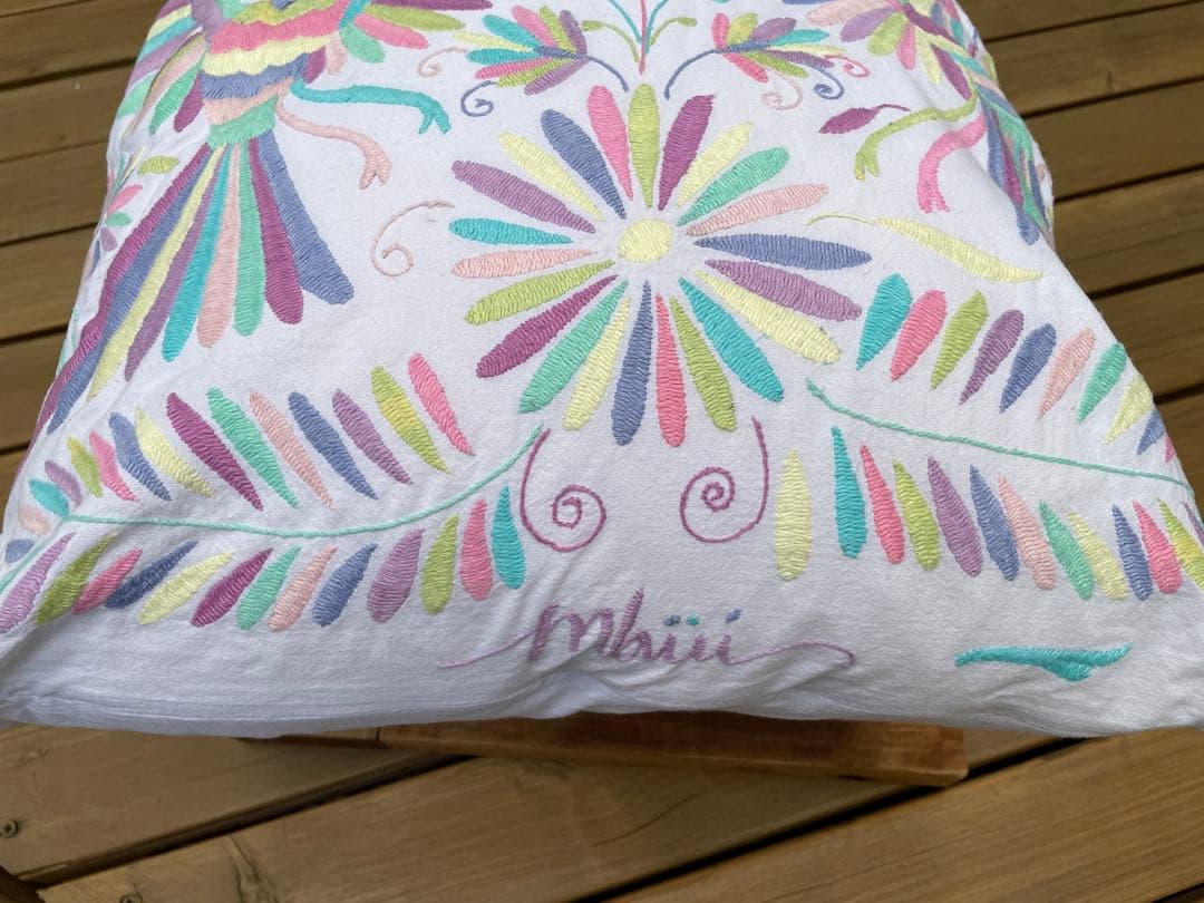 手作りの刺繍、テナンゴ、     メキシコの刺繍