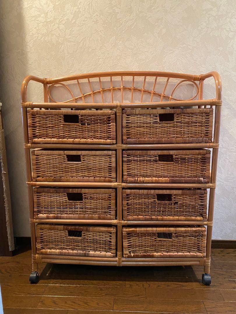 ラタン 4段収納ラック キャスター付き　中古