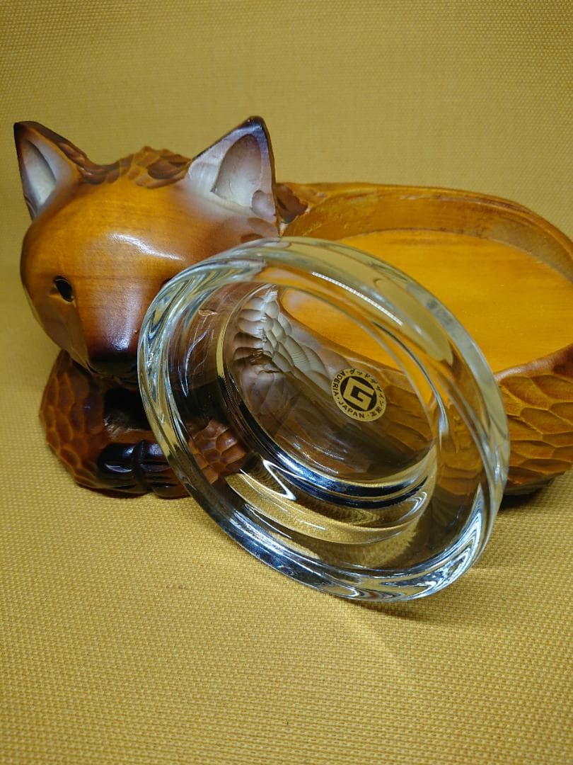 【美品】キツネ　狐　木彫　ガラス　置物　インテリア　工芸品　美術品　A1039