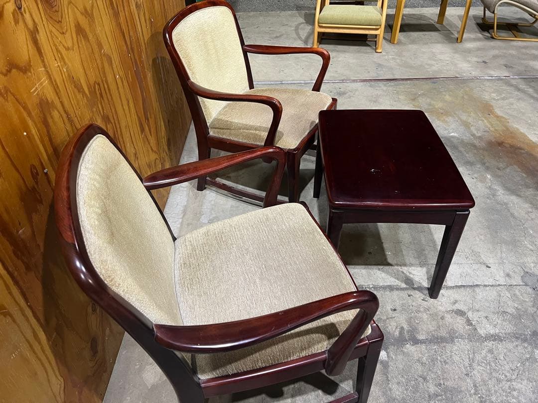 （2）【お引取り限定】懐かしい　カリモク 応接家具セット　船橋より出品