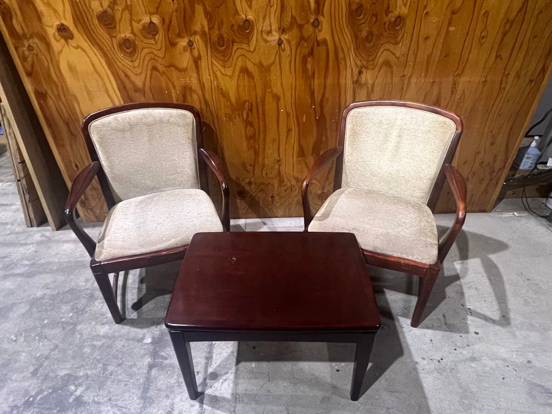 （2）【お引取り限定】懐かしい　カリモク 応接家具セット　船橋より出品