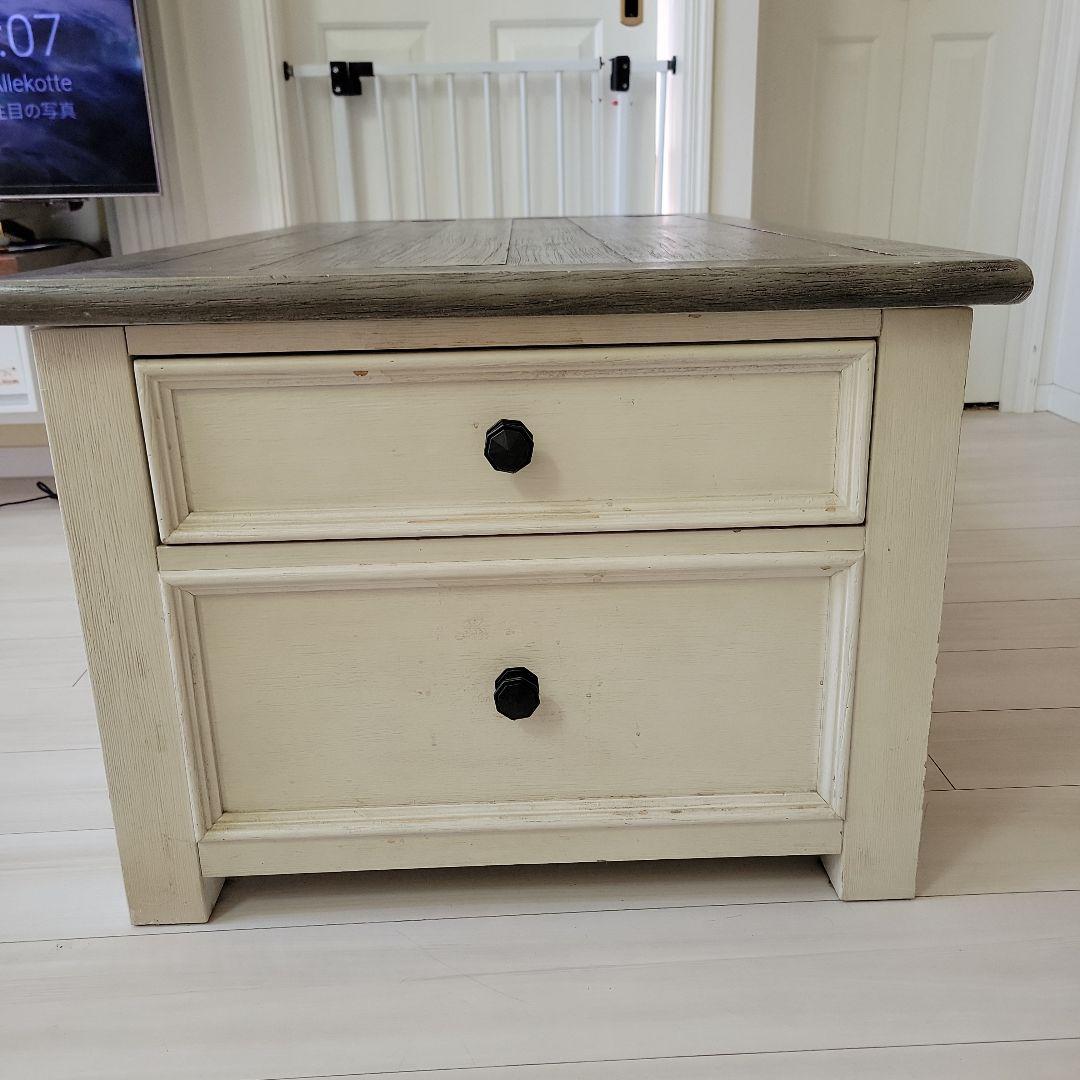 アシュレイ家具　フレンチアンティーク調センターテーブル