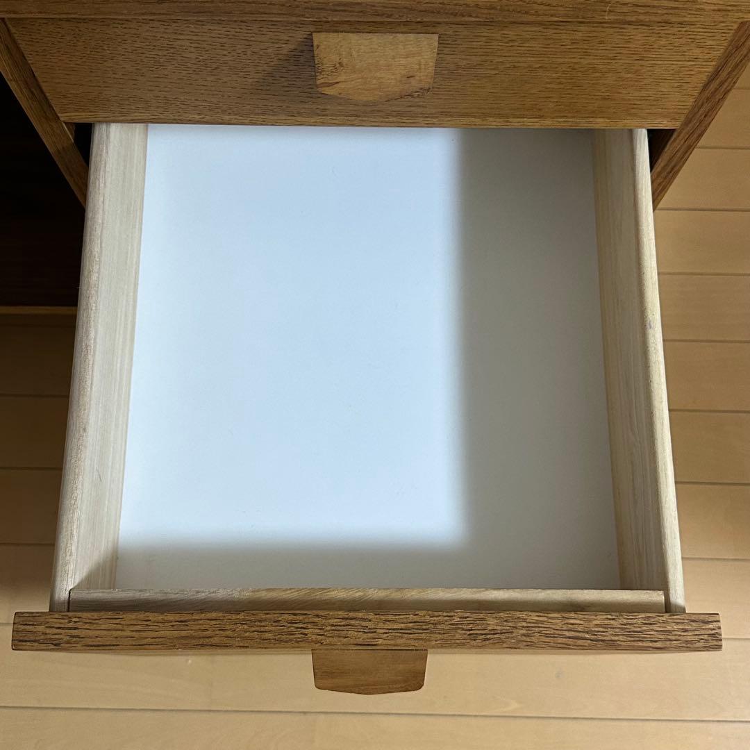 unico  カップボード　ウニコ　クルト　北欧　食器棚