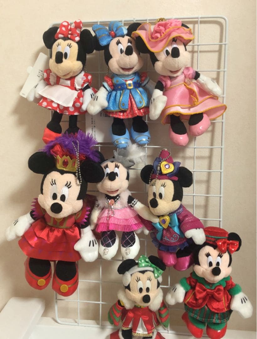 ディズニー　ミニー　ぬいぐるみバッジ