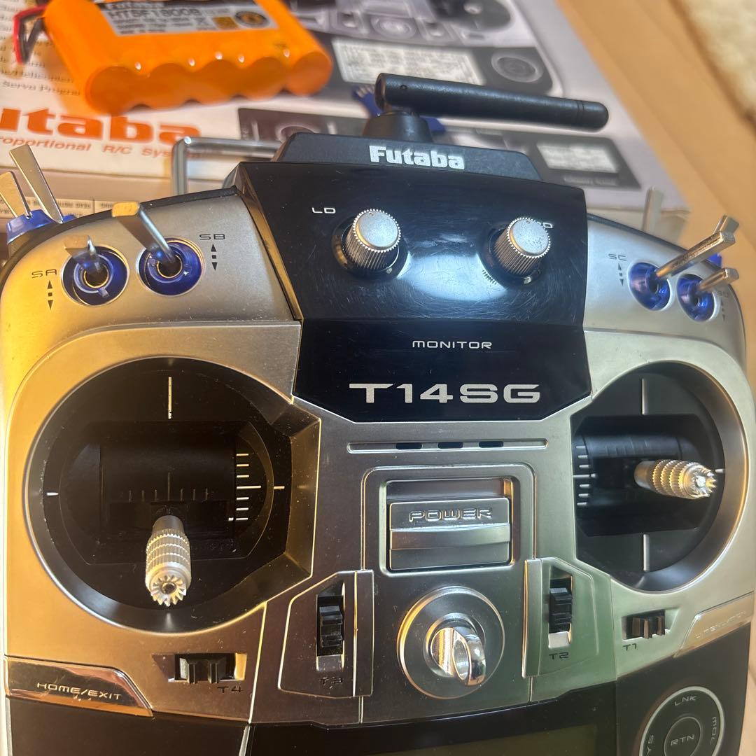 Futaba T14SG 14 プロポ
