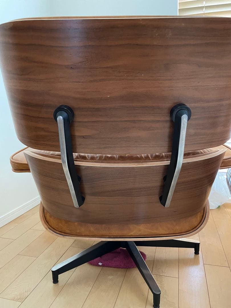 引き取り限定 リプロダクト イームズ ラウンジチェア 本革