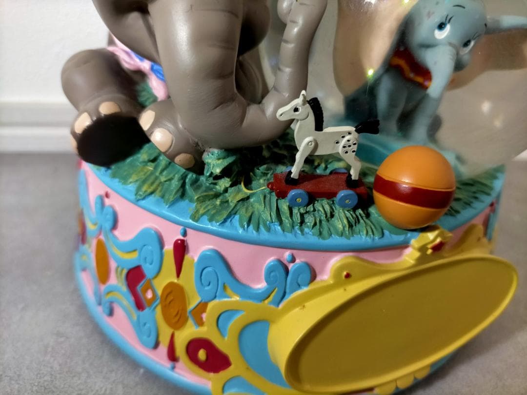 【希少・限定】ダンボ スノードーム ディズニーストア 25周年