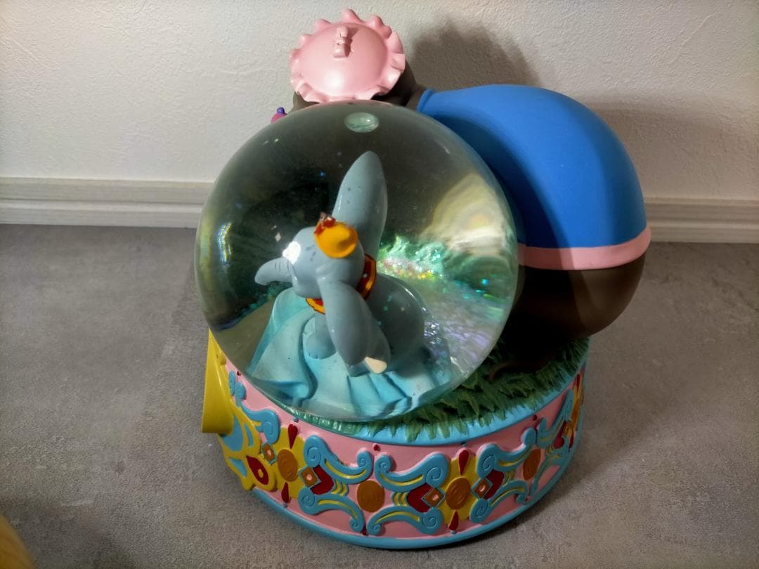 【希少・限定】ダンボ スノードーム ディズニーストア 25周年