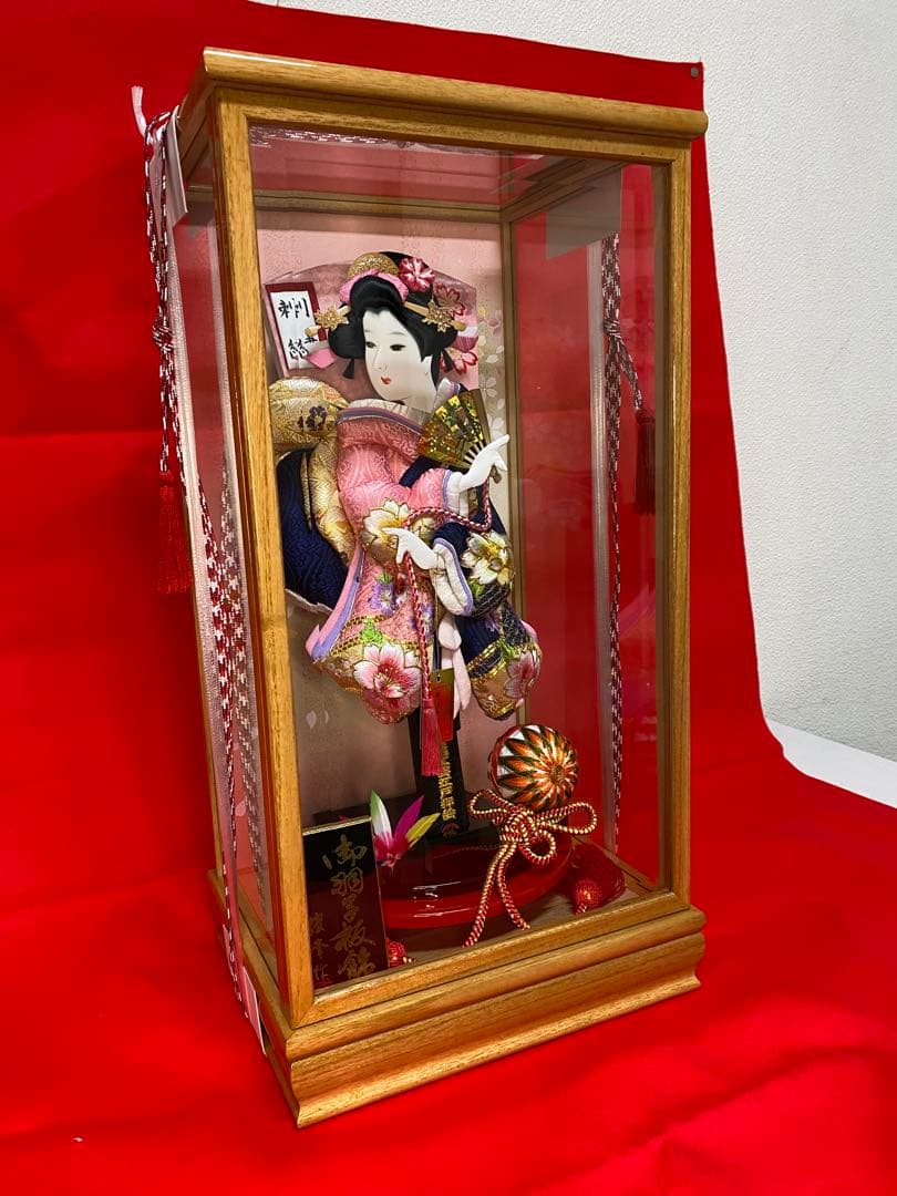 羽子板　振袖　ガラスケース１３号・サイズ間口約２９×奥行約２３×高さ約５５㎝