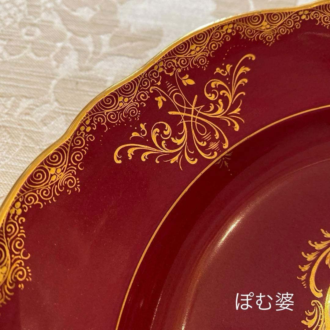 【古マイセン】深い臙脂／３つ窓 22金彩 飾り皿「恋人文／恋人達と犬のいる風景」