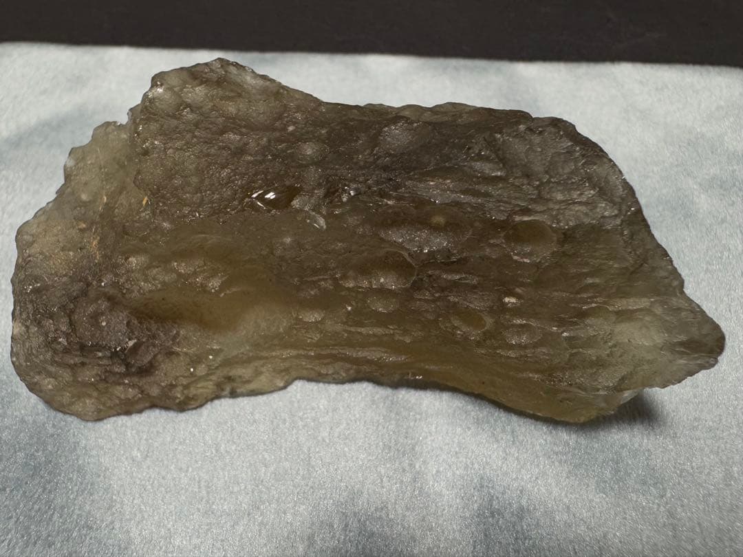 ブラック　リビアングラス　原石 83.9g クリストバライト内包