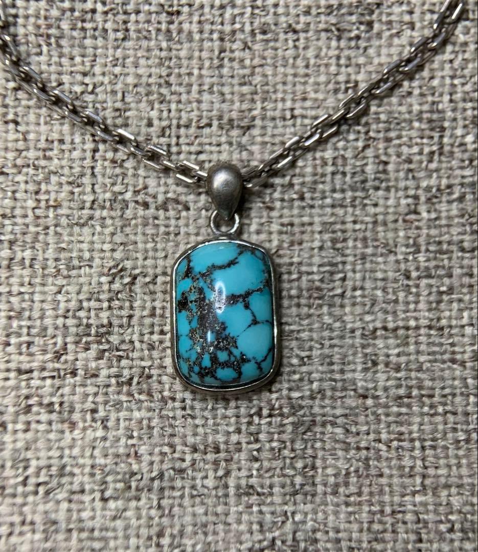 ターコイズ・ペンダント　トルコ石　天然石　tn836