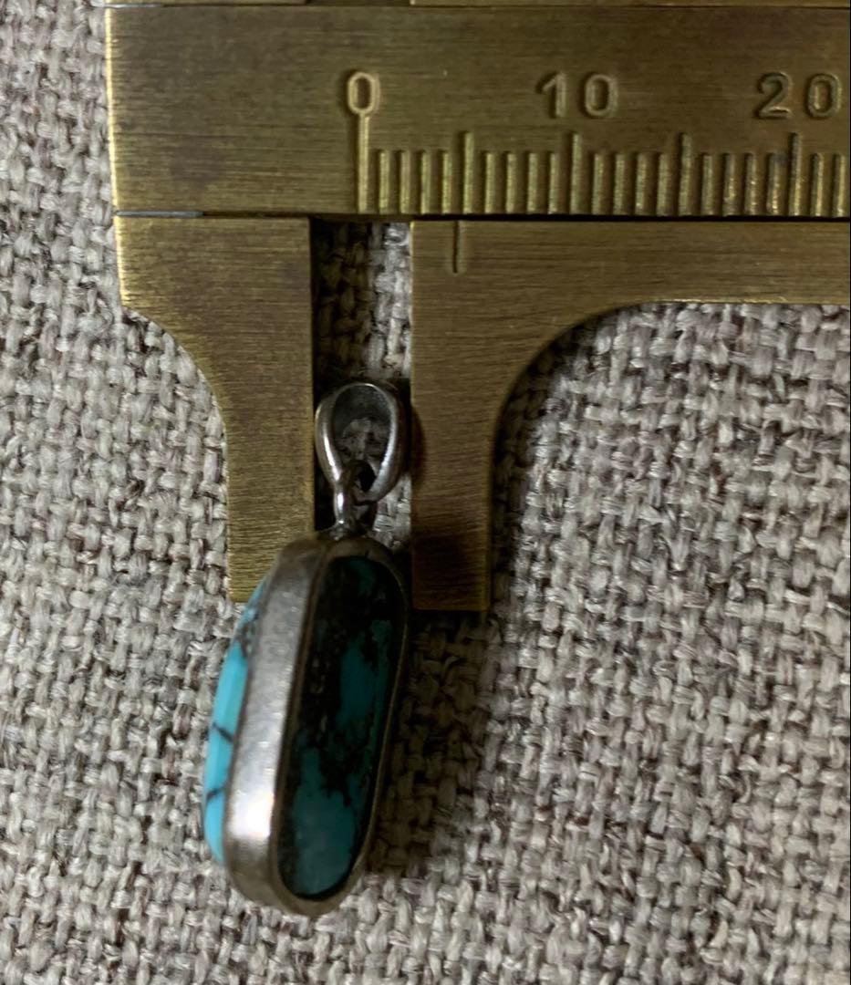 ターコイズ・ペンダント　トルコ石　天然石　tn836