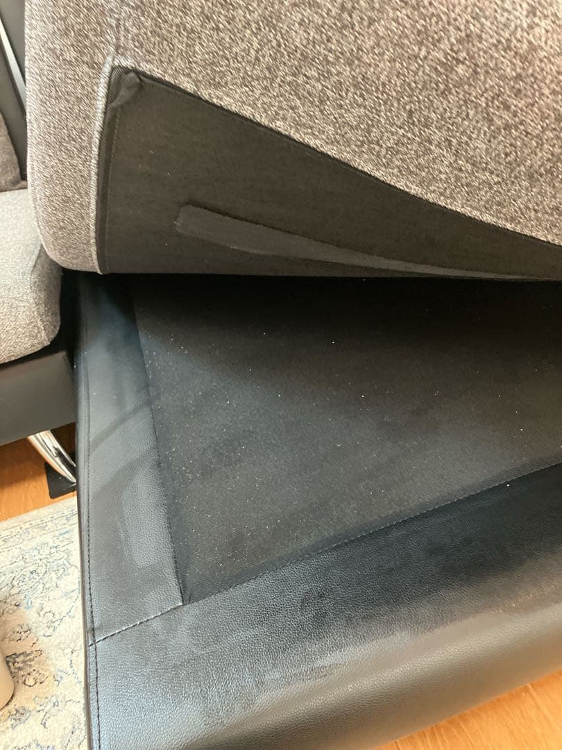 ソファー　カウチ　足伸ばせる　1人掛け　アルモニア風　グレー