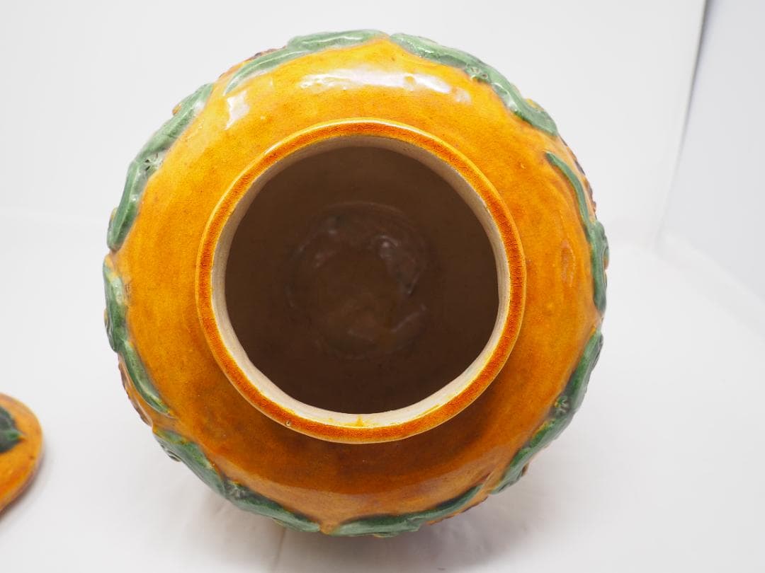 唐三彩蓋付壺　中国　-SO