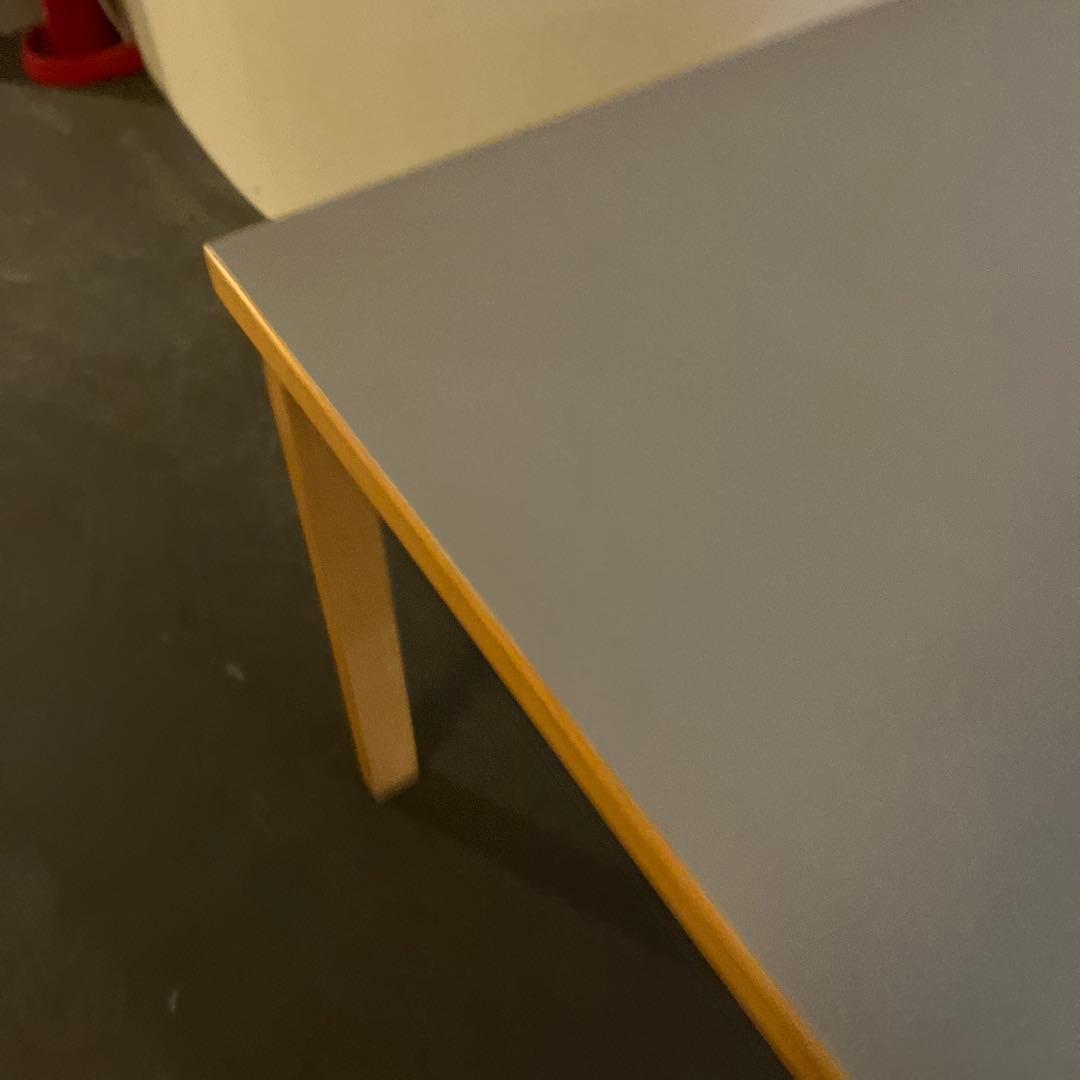 Artek table 正方形　Alvar Aalto グレーリノリウム