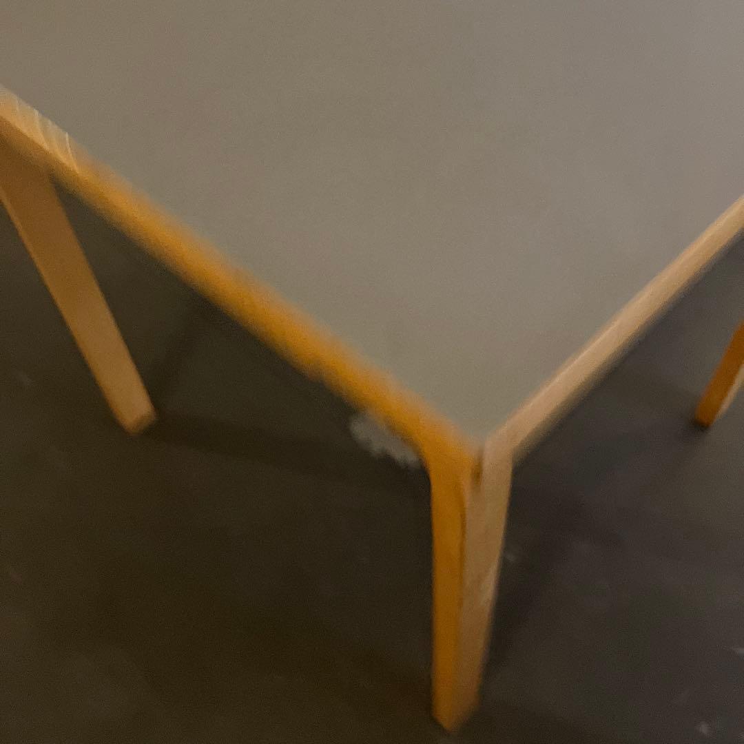 Artek table 正方形　Alvar Aalto グレーリノリウム