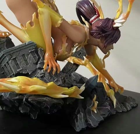 BLEACH　四楓院夜一　フィギュア