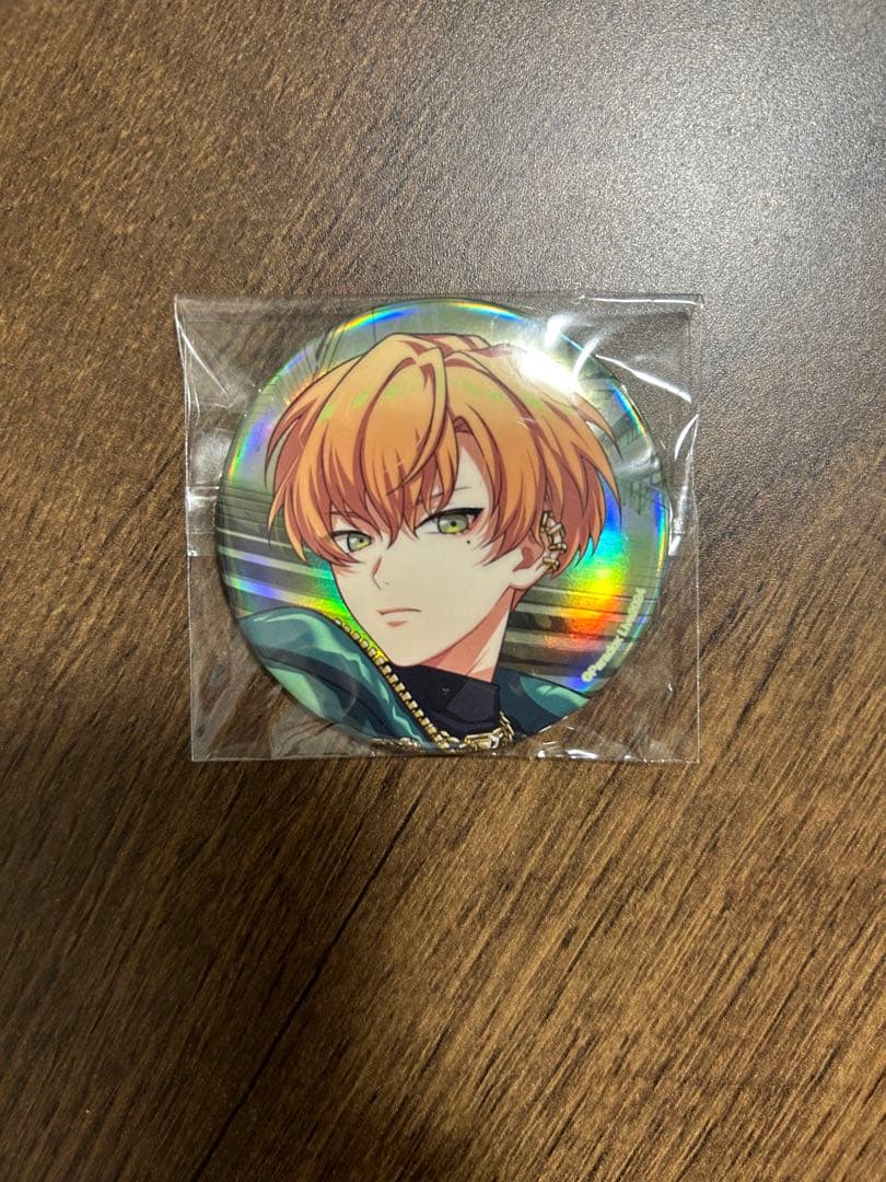 パラライ東夏缶バッジ - メルカリ