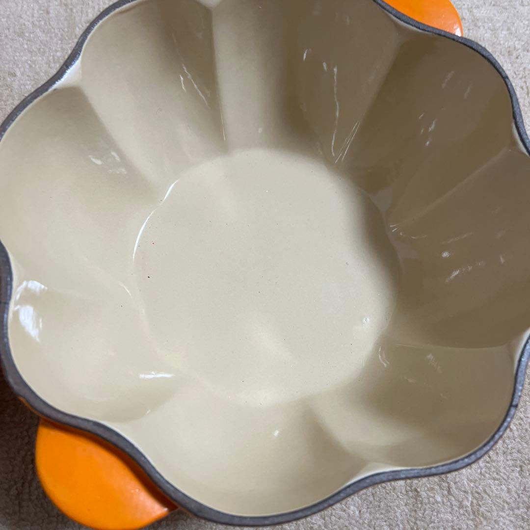 美品　ル・クルーゼ　パンプキンキャセロール　19.L 初期　丸ツマミ　オレンジ