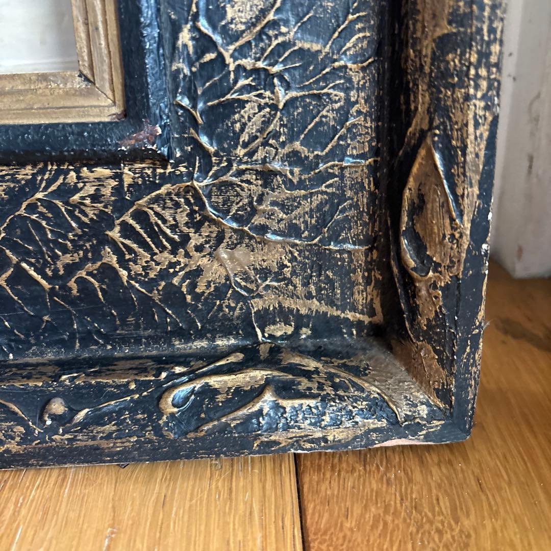 大きいフレームになります。額縁　アンティーク