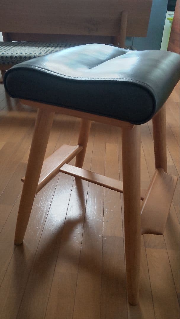 カンディハウス 旭川家具 皮革/天然木 スツール 1脚 7万円