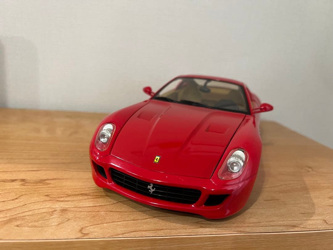 Ferrari 599 GTB Fiorano ミニカー 1/18