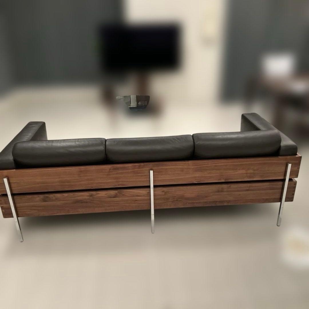 【美品】ESSENZA イタリア製本革ソファ（３人掛け）