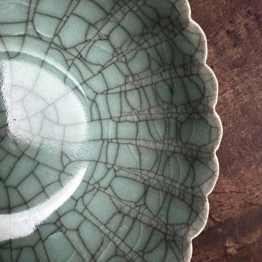 青磁　輪花杯　郊壇官窯　哥窯　唐物　中国美術　中国古玩