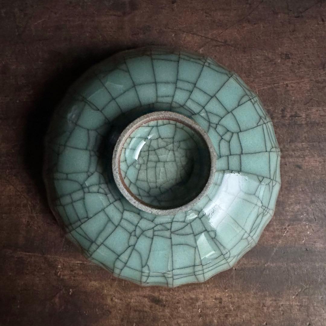 青磁　輪花杯　郊壇官窯　哥窯　唐物　中国美術　中国古玩