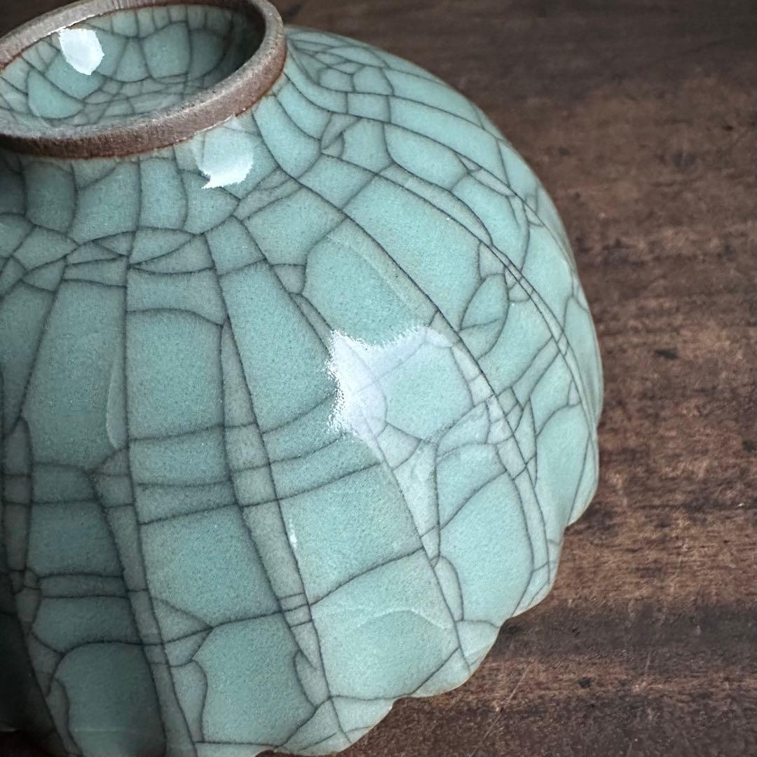 青磁　輪花杯　郊壇官窯　哥窯　唐物　中国美術　中国古玩