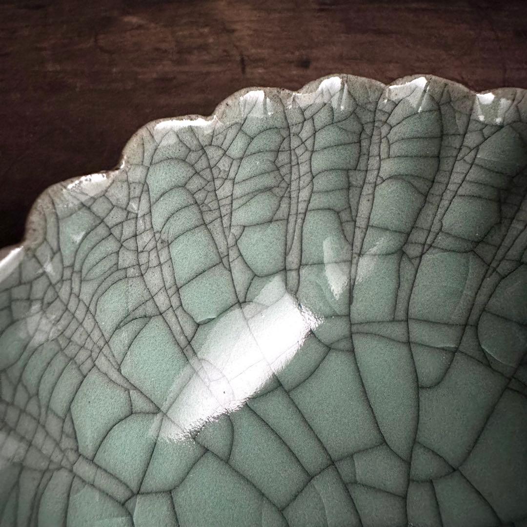 青磁　輪花杯　郊壇官窯　哥窯　唐物　中国美術　中国古玩