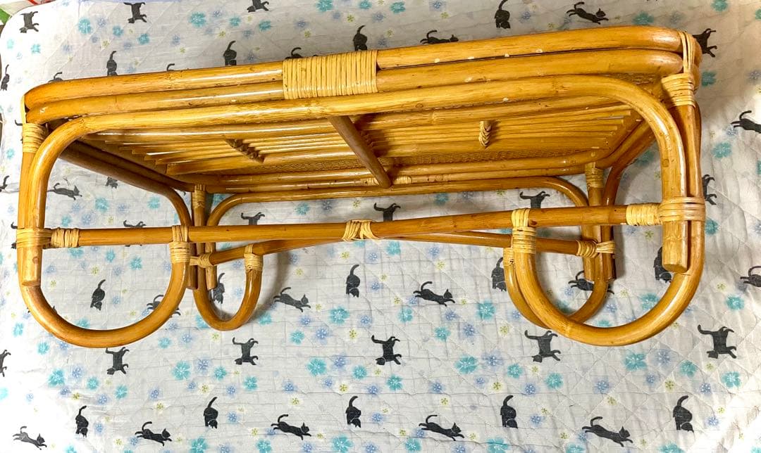 ラタン素材　籐製(とうせい)座卓 ガラストップ付き