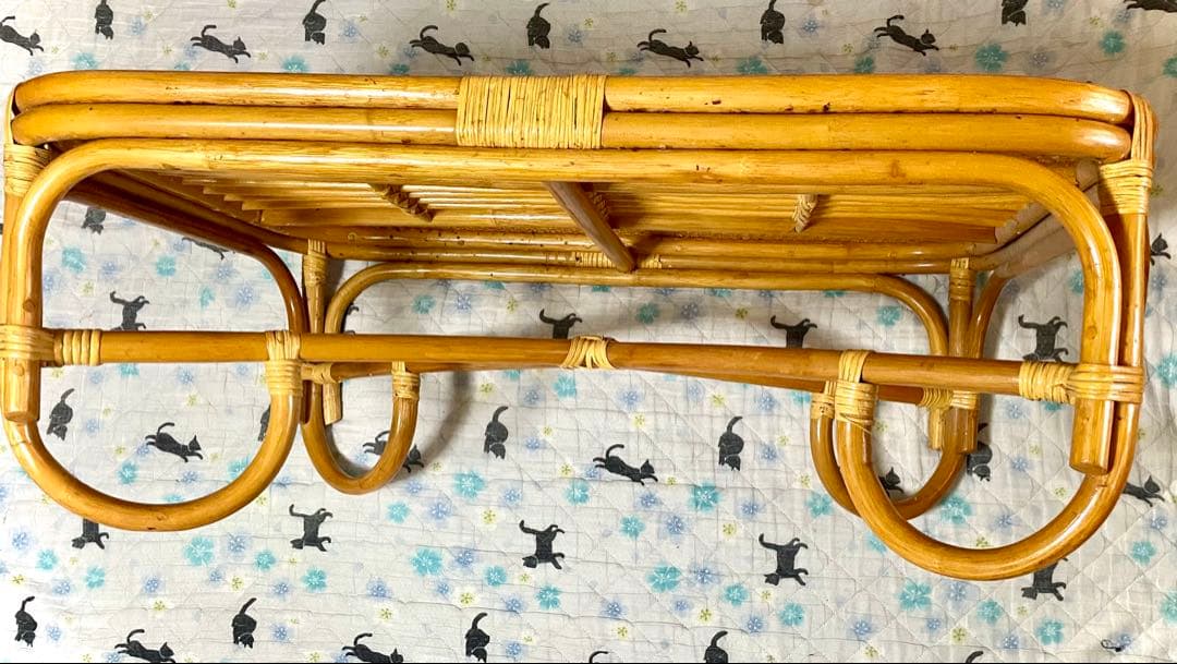 ラタン素材　籐製(とうせい)座卓 ガラストップ付き