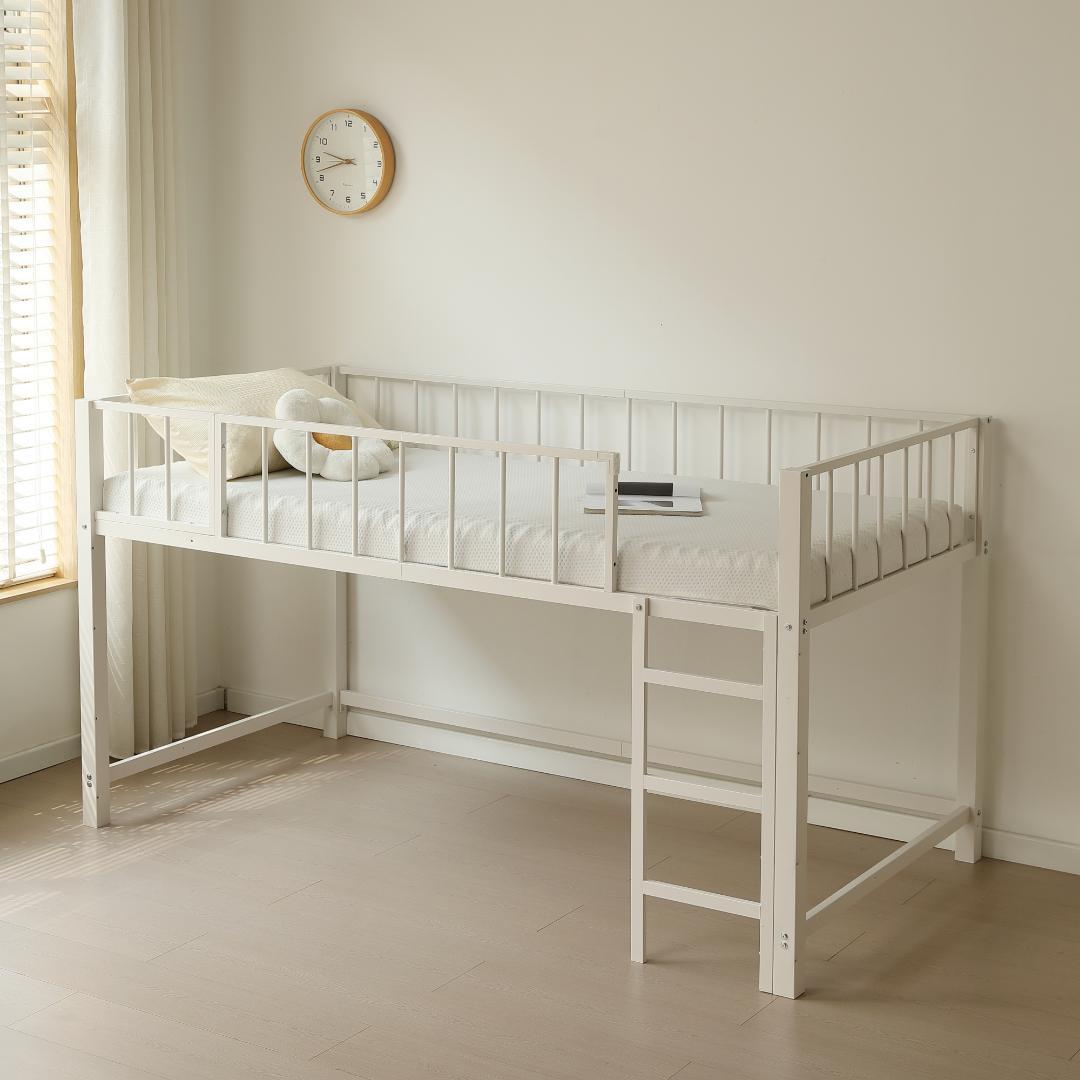 限定価格！ロフトベッド　シングル　高さ110cm　子供部屋に最適　WHITE