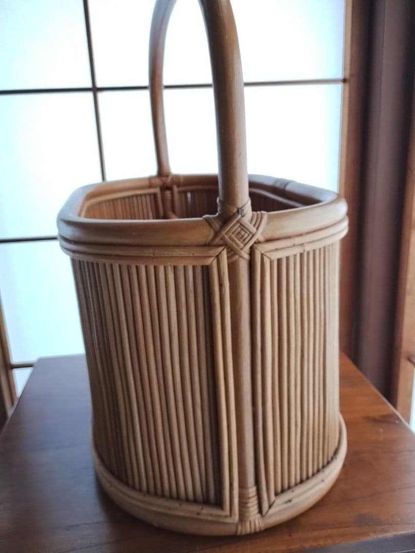 ヴィンテージ　籐小物　ラタン　バンブー　ハンドル付きバスケット　マガジンラック