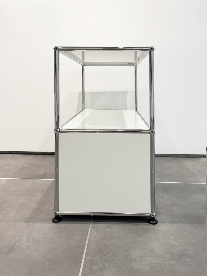 USM ハラー 【正規品】ホワイト 超美品 1列２段ドロップドア付き