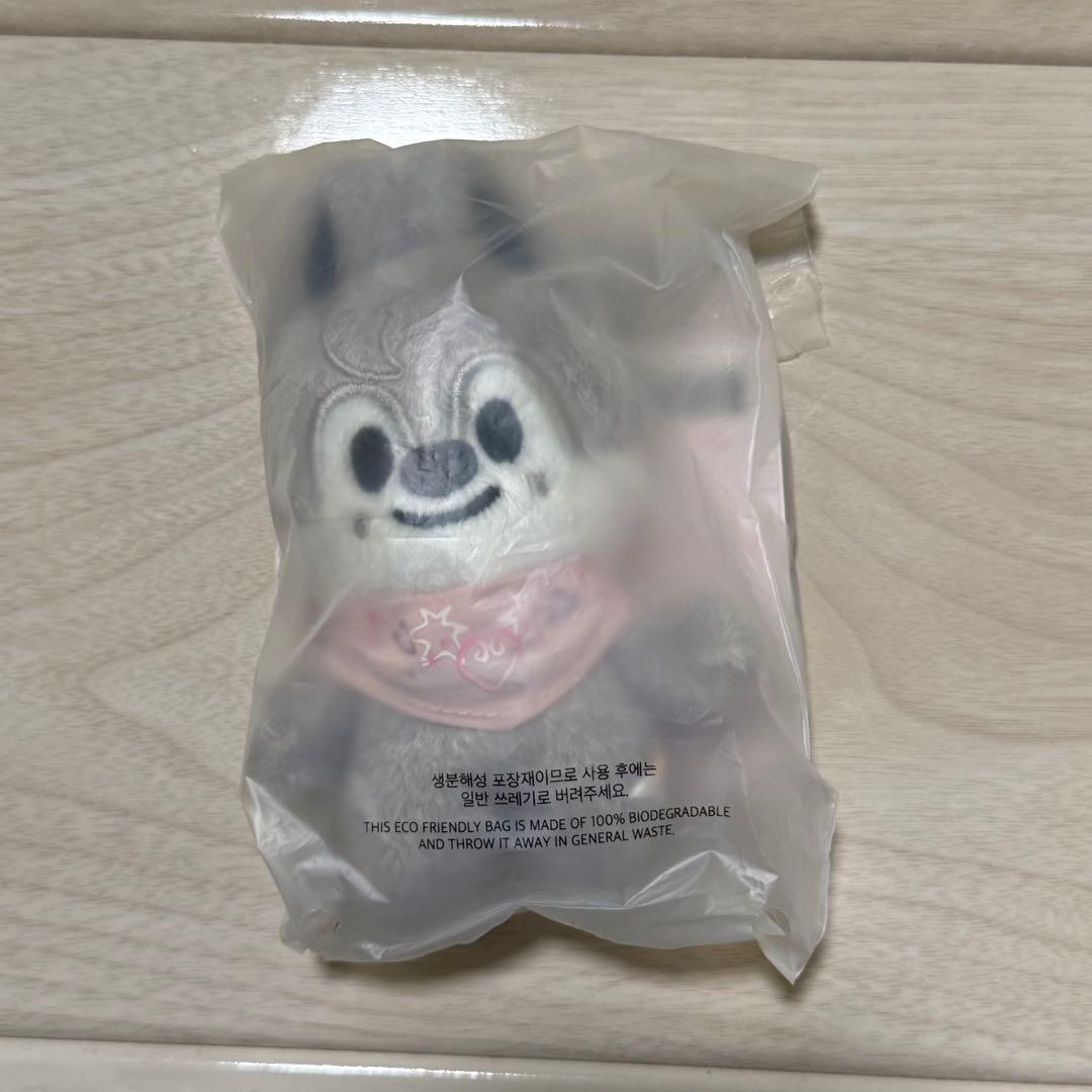 SKZOO PLUSH 10CM 5'CLOCK Wolf Chan バンチャン - メルカリ