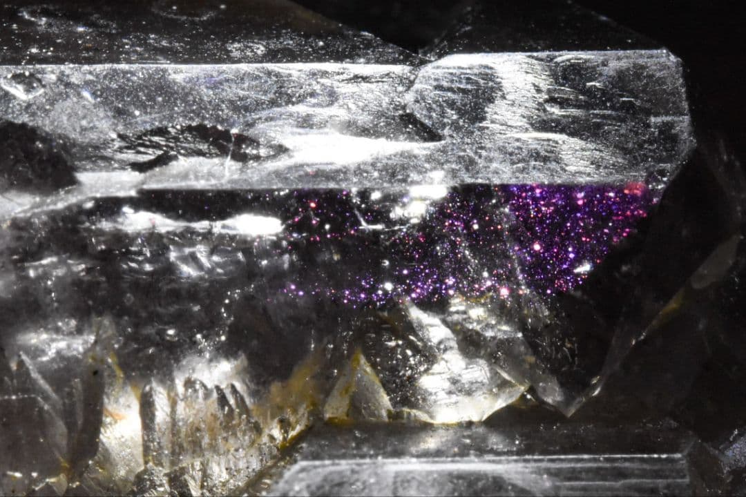 インド タミル・ナードゥ カルール産 ピンクファイヤークォーツ ジャガレータイプ