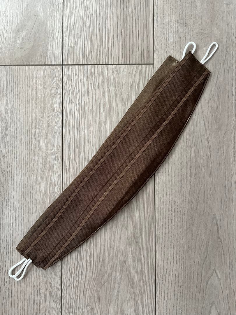 ニトリカーテンセット8枚(ドレープ，レース各4枚ずつ)