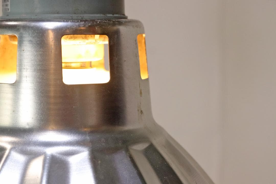 ヴィンテージ ペンダントライト ランプ 照明 吊り下げ アルミシェード 1