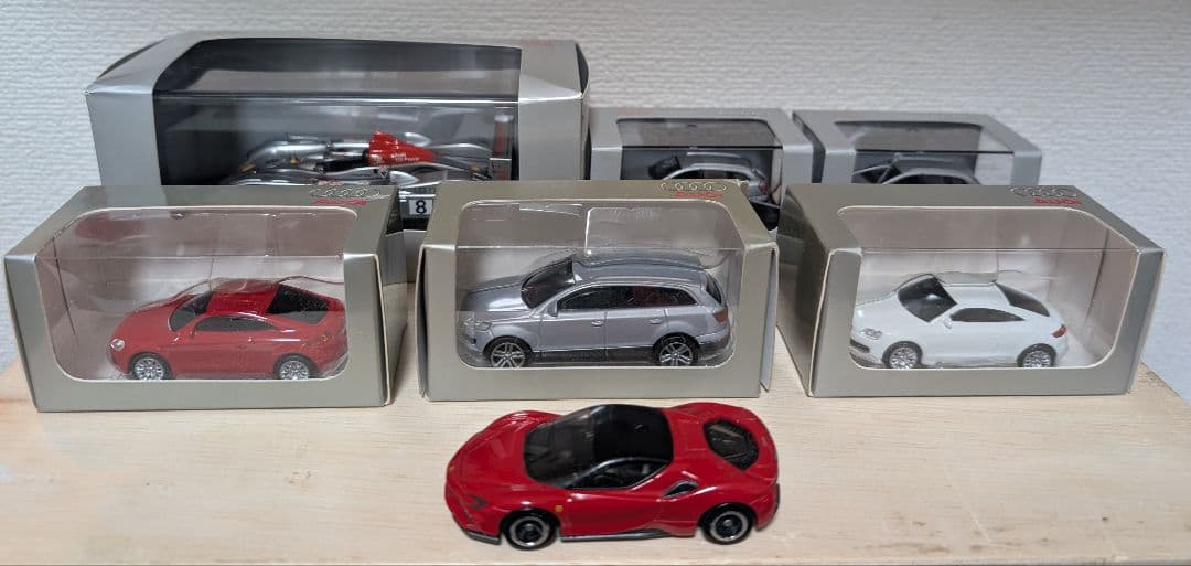 アウディ純正模型】スパーク アウディ R10 TDI ルマン2006優勝 他