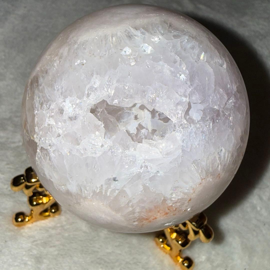 桜瑪瑙　スフィア　球体 置物 淡いピンク　ピンクアメジスト　6.5cm