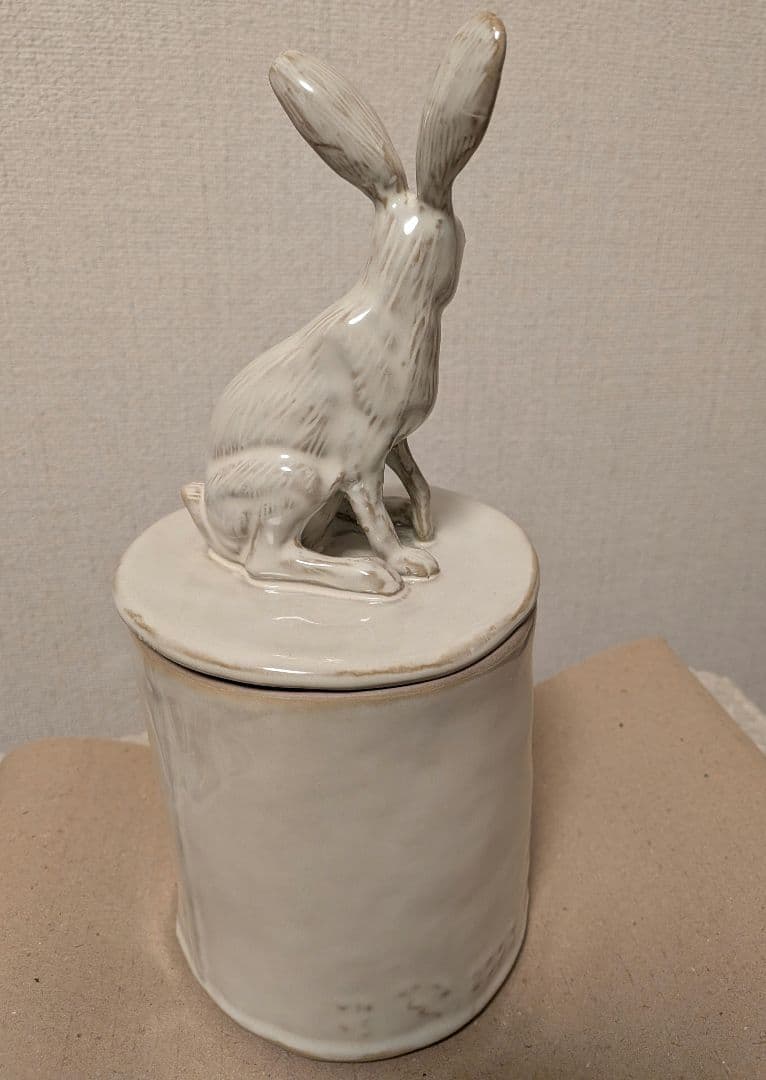 ヤナカーン　Yarnnakarn　ウサギポット