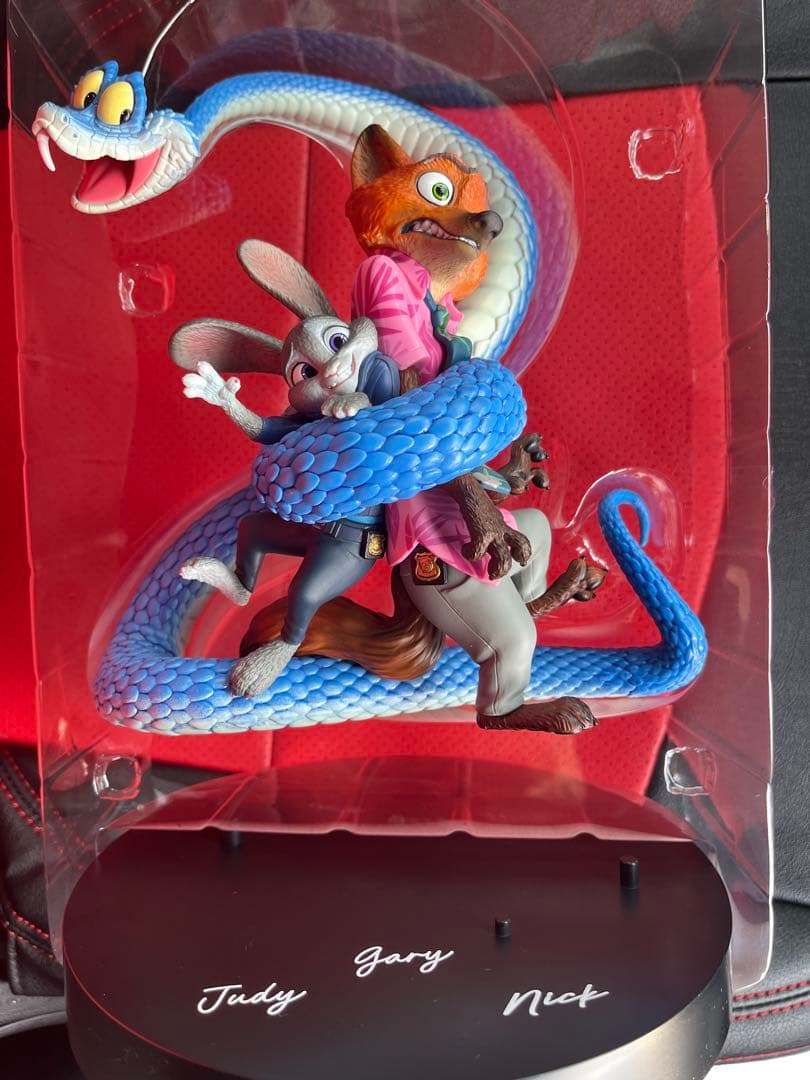 ズートピア2 Happyくじ A賞 フィギュア ニック＆ジュディ&ゲイリー