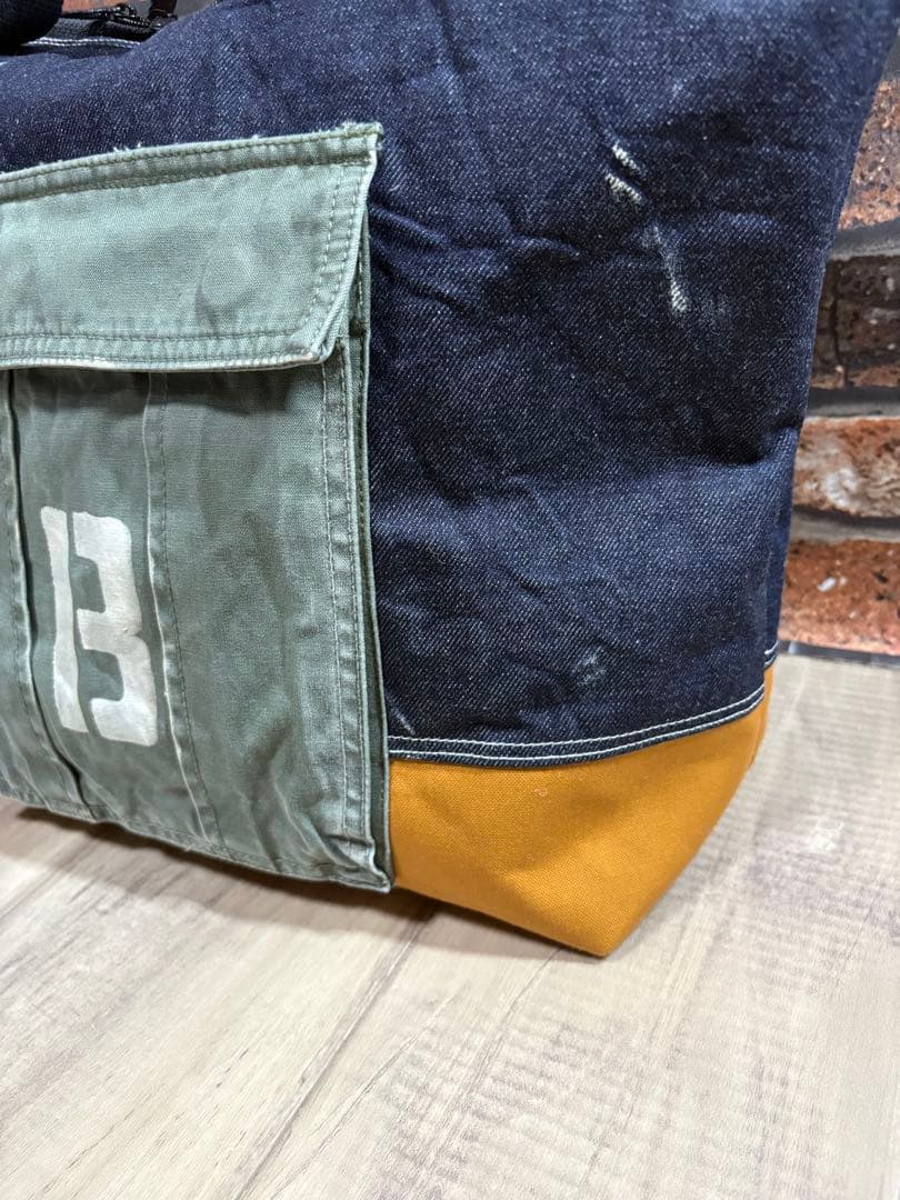 USEDデニムリメイク 大きいボストンバッグ　ショルダーバッグ2way
