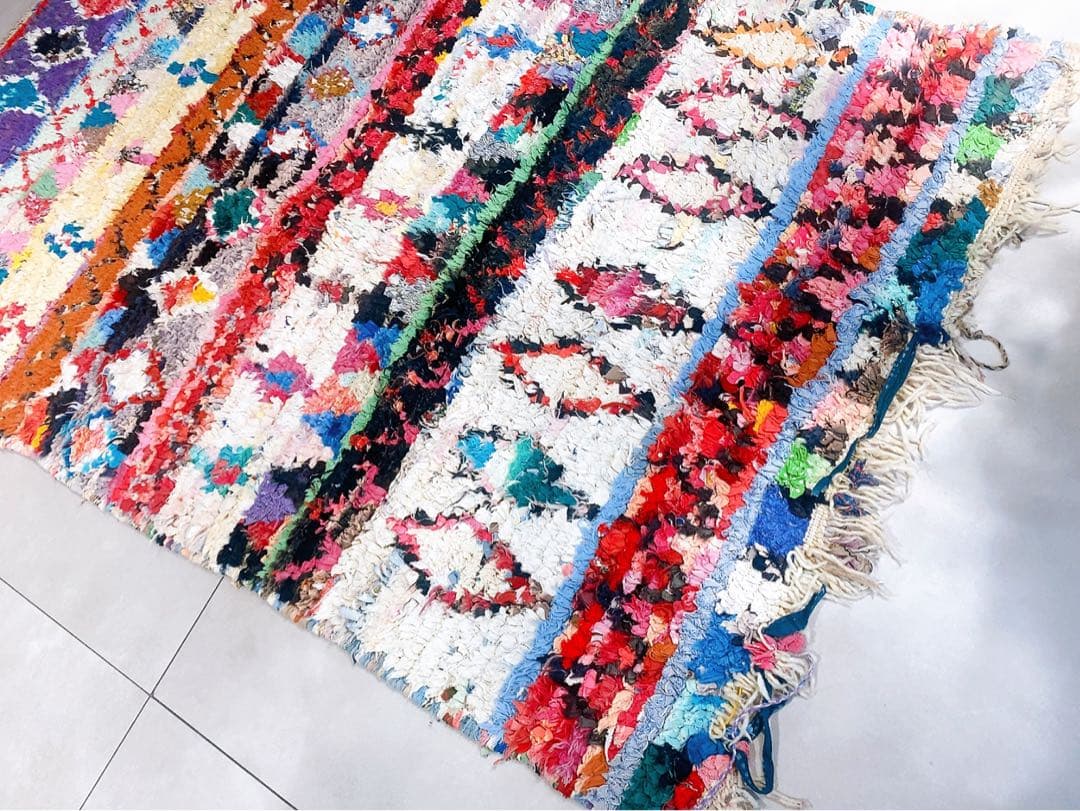 ボシャルウィット　ラグ　ライトイヤーズ　186×106