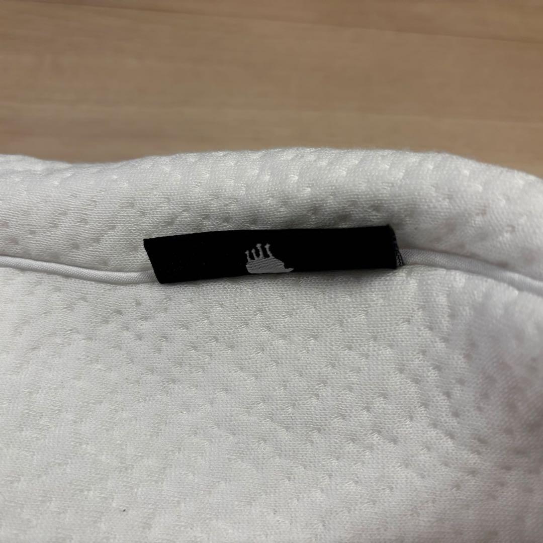 【美品】ヒツジのいらない枕 至極+枕カバー2枚付き